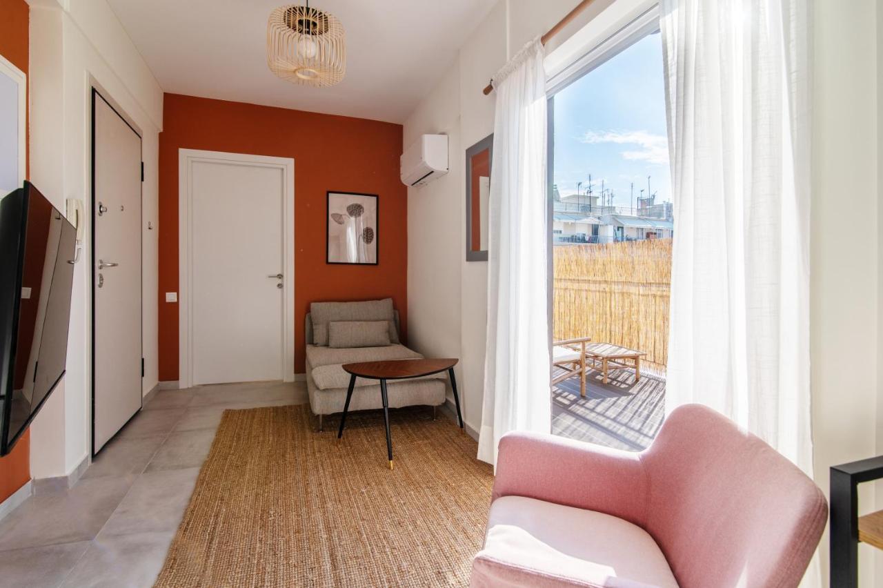 Cosy & Stylish 1-Bedroom Apartment In The Centre アテネ エクステリア 写真