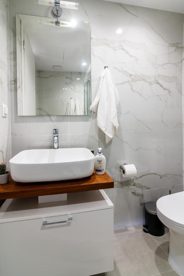 Cosy & Stylish 1-Bedroom Apartment In The Centre アテネ エクステリア 写真