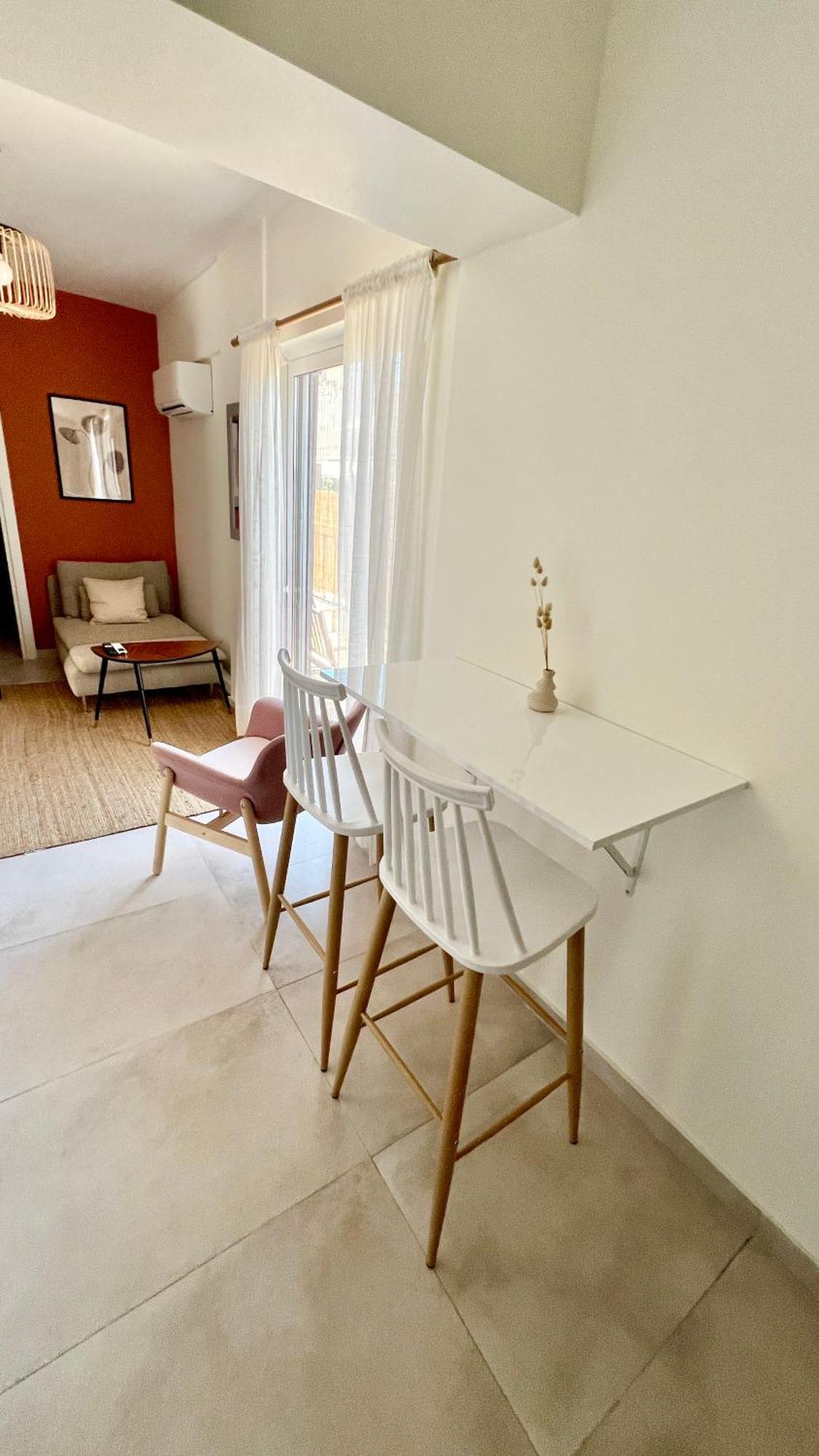 Cosy & Stylish 1-Bedroom Apartment In The Centre アテネ エクステリア 写真